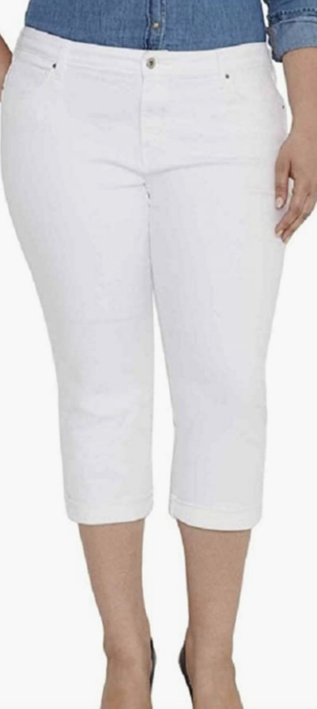 🆕️ NWOT Levis Signature Capris Size 20 Plus